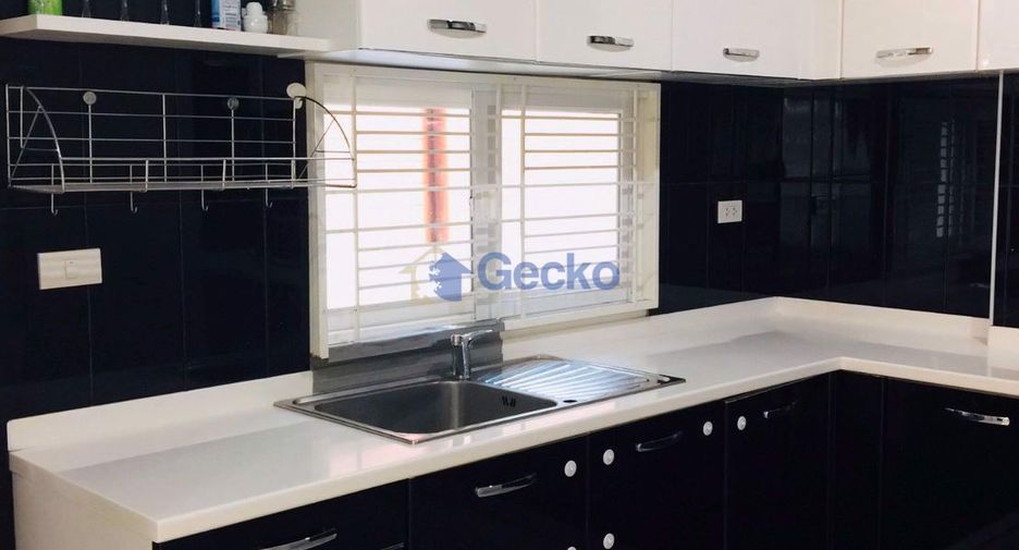 Casa en venta de 3 habitaciones en Bang Lamung, Chonburi