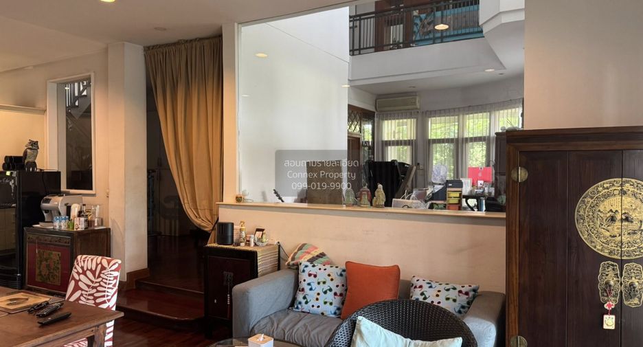 For sale 3 bedrooms house in Taling Chan, Bangkok
