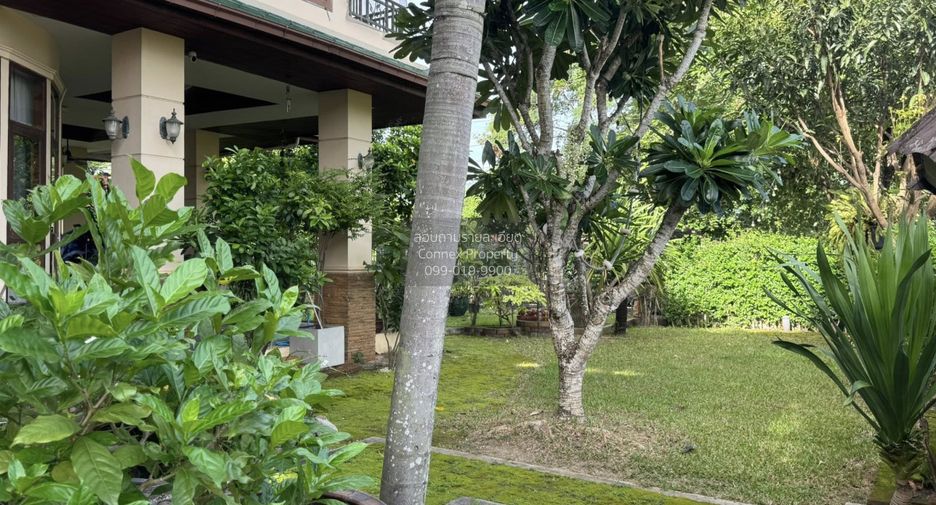 For sale 3 bedrooms house in Taling Chan, Bangkok