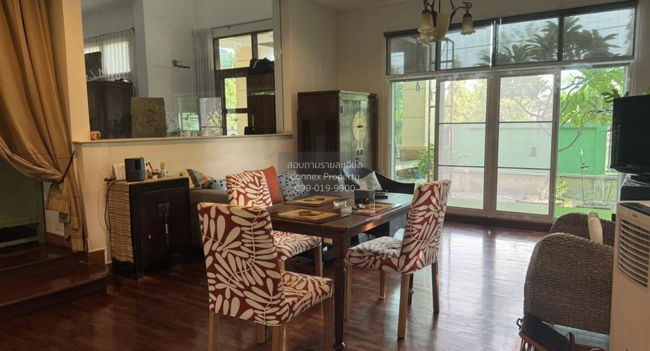 For sale 3 bedrooms house in Taling Chan, Bangkok