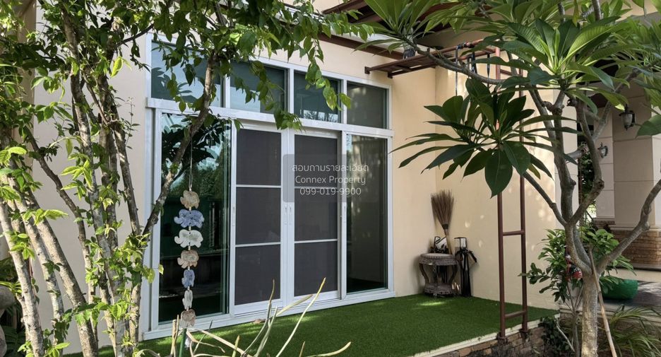 For sale 3 bedrooms house in Taling Chan, Bangkok