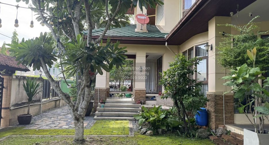 For sale 3 bedrooms house in Taling Chan, Bangkok