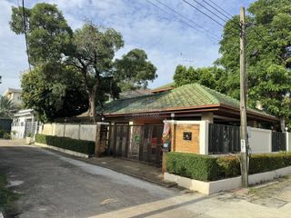For sale 3 bedrooms house in Taling Chan, Bangkok