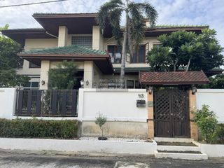 For sale 3 bedrooms house in Taling Chan, Bangkok