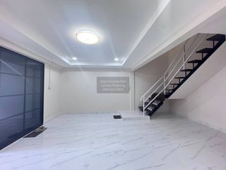 出售 3 卧室 联排别墅 在 Mueang Samut Prakan, Samut Prakan