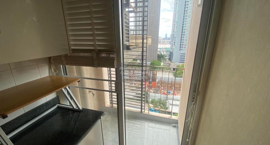 For sale 1 bed condo in Khlong Toei, Bangkok