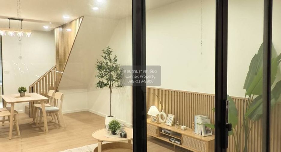 Reihenhaus zum Kauf mit 2 Zimmer in Wang Thonglang, Bangkok