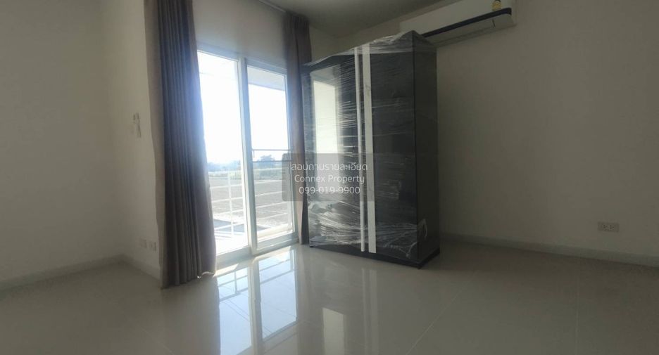 For sale 4 bedrooms house in Khlong Sam Wa, Bangkok