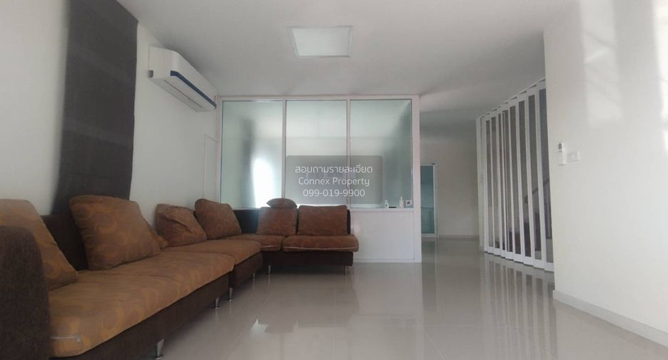 For sale 4 bedrooms house in Khlong Sam Wa, Bangkok
