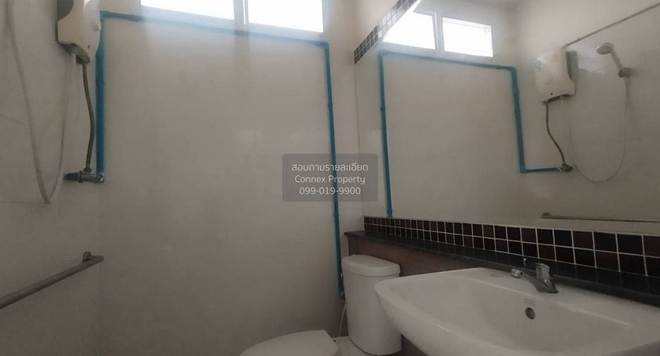 For sale 4 bedrooms house in Khlong Sam Wa, Bangkok