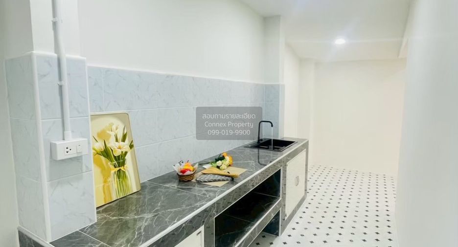 Reihenhaus zum Kauf mit 3 Zimmer in Saphan Sung, Bangkok