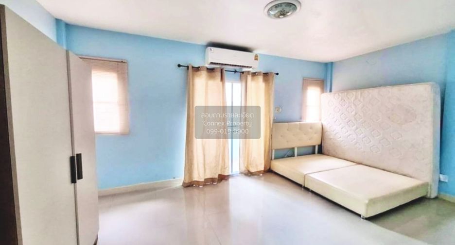 For sale 3 bedrooms townhouse in Sai Mai, Bangkok