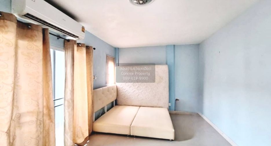 For sale 3 bedrooms townhouse in Sai Mai, Bangkok