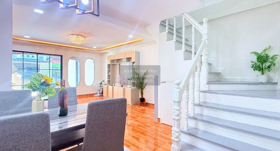For sale 2 bedrooms townhouse in Khlong Sam Wa, Bangkok