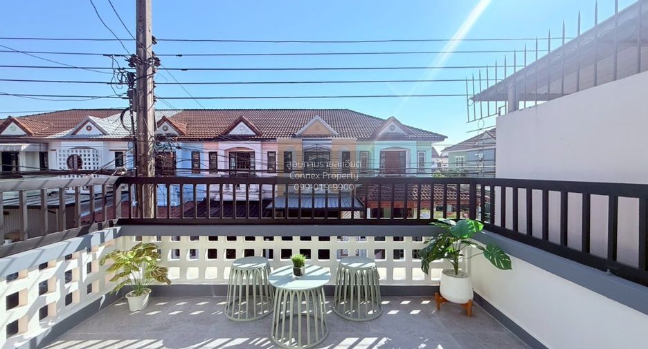For sale 2 bedrooms townhouse in Khlong Sam Wa, Bangkok