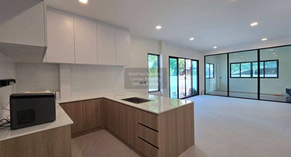Casa en venta de 4 habitaciones en Mueang Pathum Thani, Pathum Thani