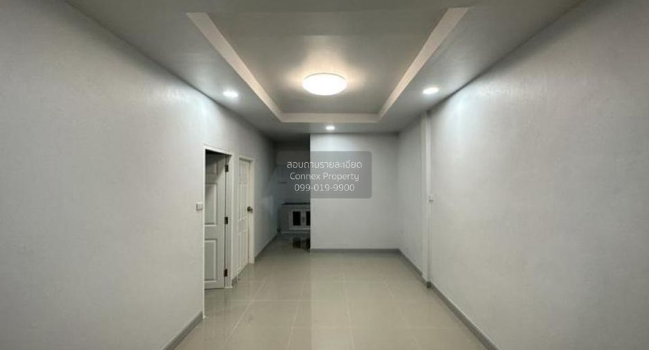 Casa adosada en venta de 2 habitaciones en Thanyaburi, Pathum Thani