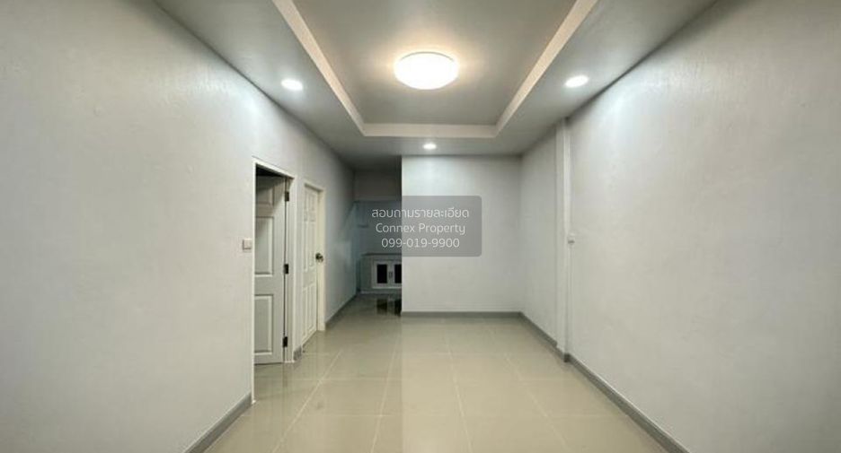 Casa adosada en venta de 2 habitaciones en Thanyaburi, Pathum Thani