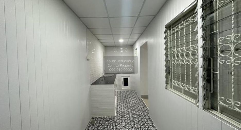 Casa adosada en venta de 2 habitaciones en Thanyaburi, Pathum Thani