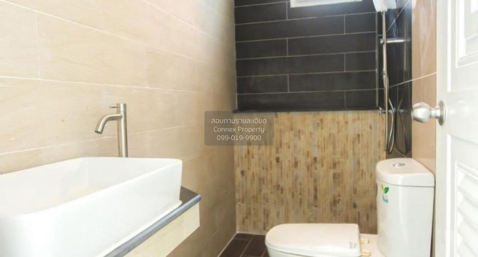 For sale 3 bedrooms townhouse in Lat Phrao, Bangkok