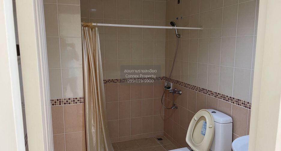 For sale 3 bedrooms townhouse in Suan Luang, Bangkok