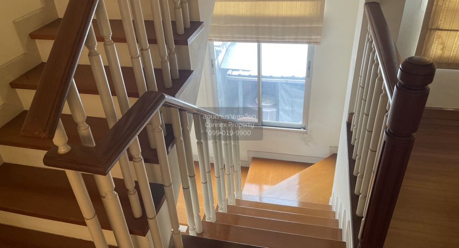 For sale 3 bedrooms townhouse in Suan Luang, Bangkok