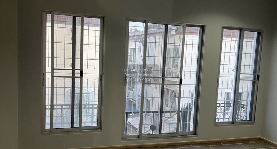 Продажа 3 спальни таунхаус в Суан Луанг, Бангкок