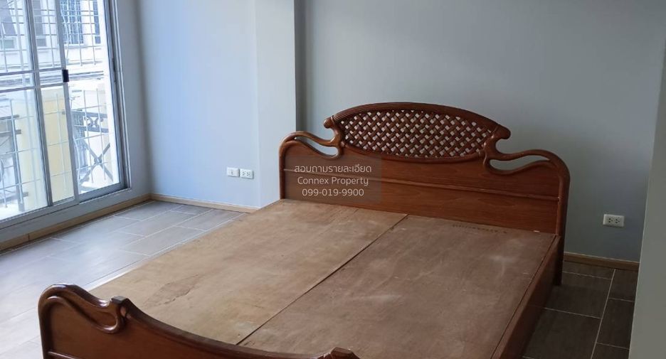 Продажа 3 спальни таунхаус в Суан Луанг, Бангкок