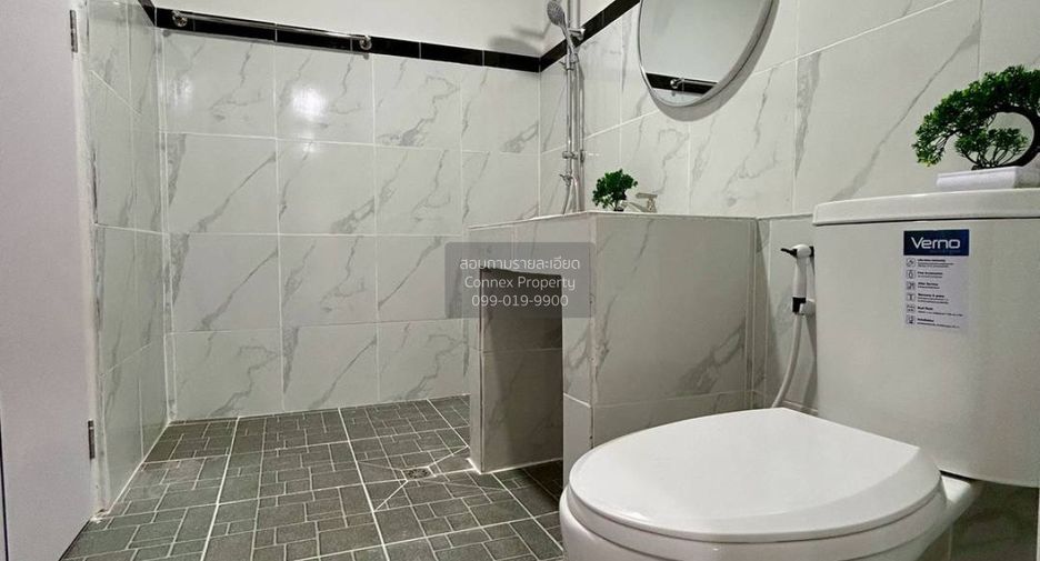 Casa en venta de 2 habitaciones en Sai Noi, Nonthaburi