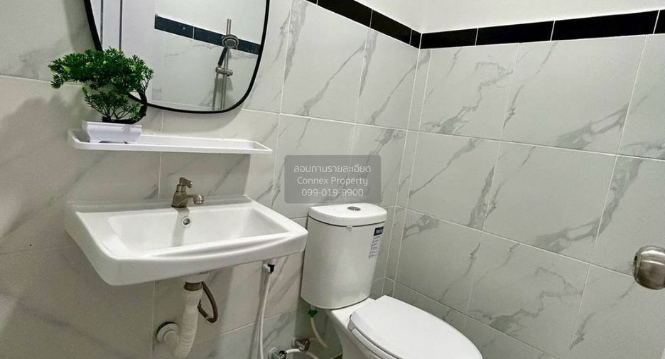 Casa en venta de 2 habitaciones en Sai Noi, Nonthaburi