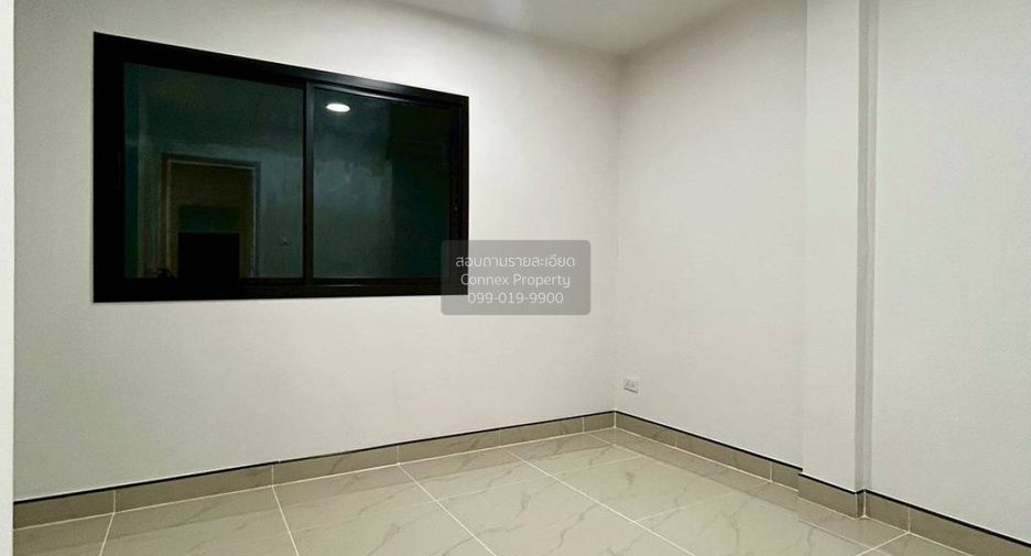 Casa en venta de 2 habitaciones en Sai Noi, Nonthaburi