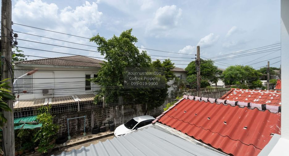 For sale 2 bedrooms townhouse in Bang Khen, Bangkok