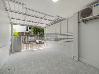 出售 2 卧室 联排别墅 在 Bang Khen, 曼谷