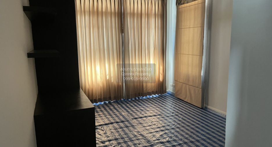For sale 4 bedrooms house in Suan Luang, Bangkok
