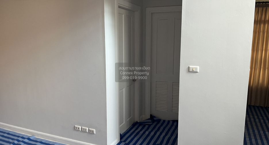 For sale 4 bedrooms house in Suan Luang, Bangkok