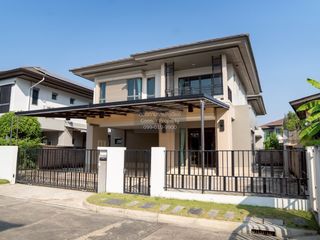 For sale 4 bedrooms house in Bangkok Noi, Bangkok