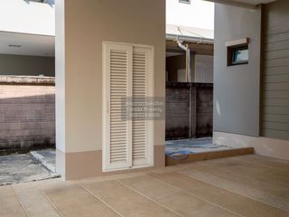 For sale 4 bedrooms house in Bangkok Noi, Bangkok