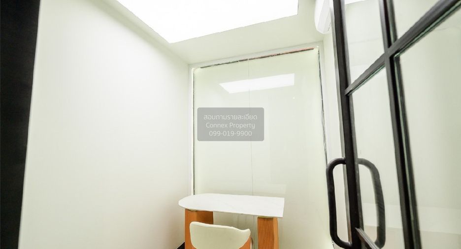 For sale 1 bed townhouse in Huai Khwang, Bangkok