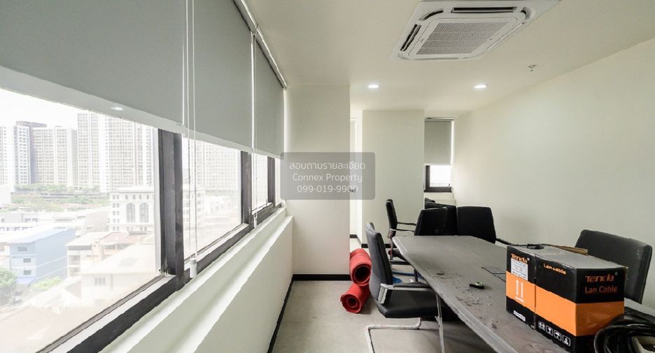 For sale 1 bed townhouse in Huai Khwang, Bangkok