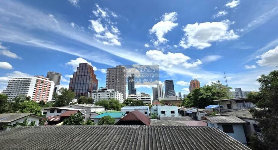 For sale 1 bed condo in Pathum Wan, Bangkok