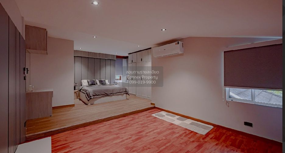 For sale 5 ベッドルーム house in Phra Khanong, Bangkok