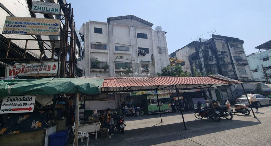 Gewerbefläche zum Kauf mit 10 Zimmer in Bang Kapi, Bangkok