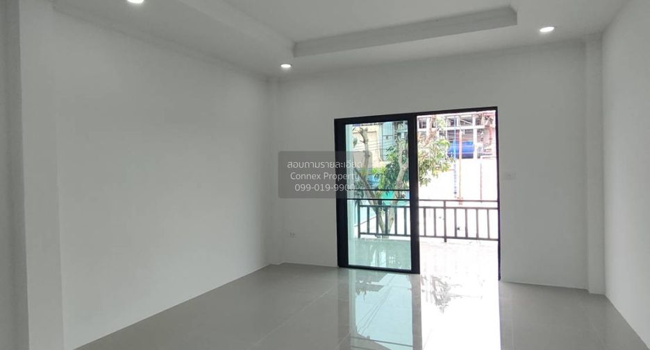 Haus zum Kauf mit 4 Zimmer in Bang Yai, Nonthaburi