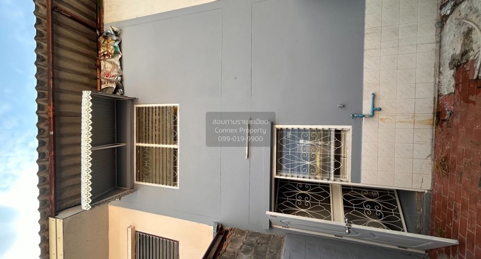 For sale 2 bedrooms townhouse in Khlong Sam Wa, Bangkok