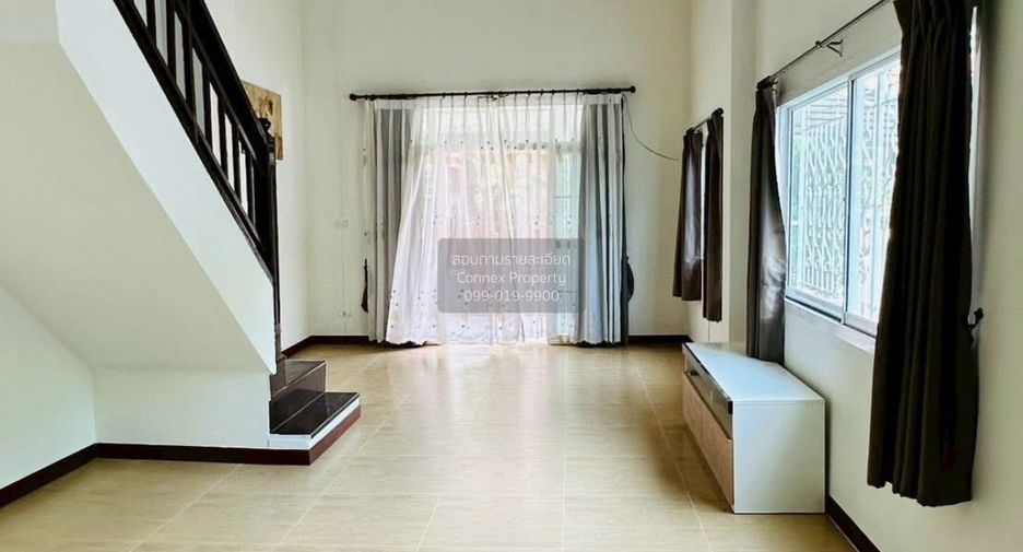 For sale 3 bedrooms townhouse in Khan Na Yao, Bangkok