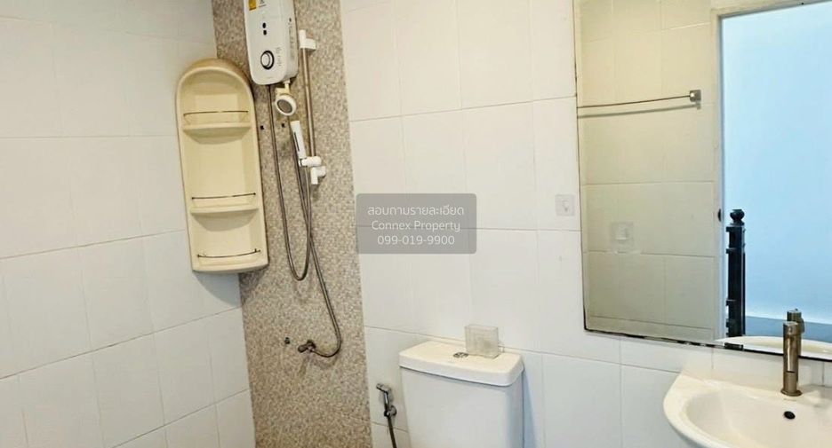 For sale 3 bedrooms townhouse in Khan Na Yao, Bangkok