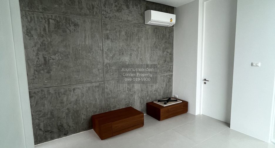 For sale 4 bedrooms house in Lat Phrao, Bangkok