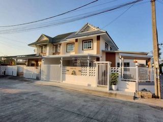À vendre 5 chambres maison à Bang Bua Thong, Nonthaburi