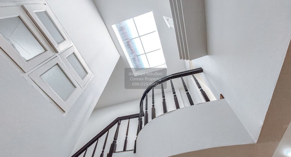 Casa adosada en venta de 3 habitaciones en Mueang Pathum Thani, Pathum Thani