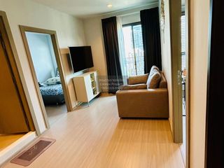 For sale 2 bedrooms condo in Huai Khwang, Bangkok